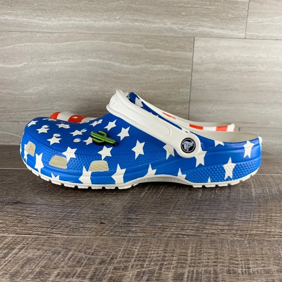 Men's CROCS Classic American Flag Sandal Shoe - Picture 6 of 11